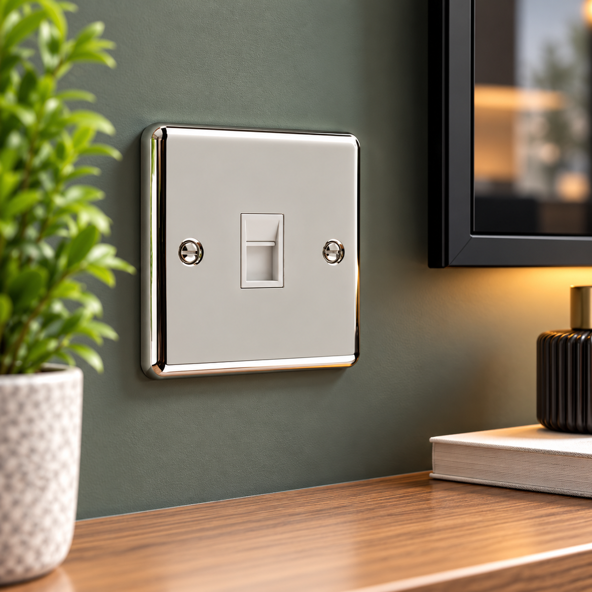 Polished Chrome 1 Gang RJ45 Socket - W62PCW